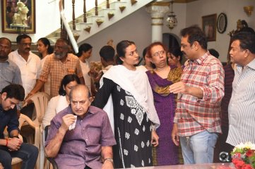 Celebrities Pay Homage to Vijaya Nirmala Garu